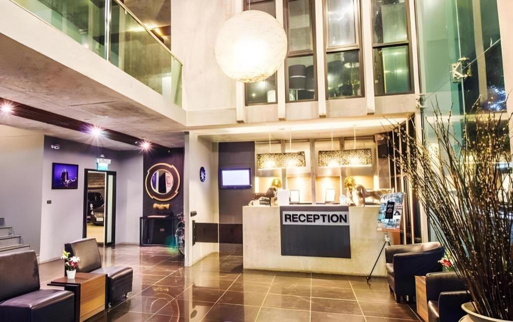 B2 Black Business And Budget Hotel Chiang Mai Exterior photo