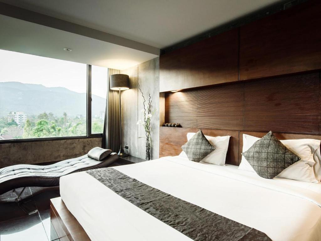 B2 Black Business And Budget Hotel Chiang Mai Exterior photo