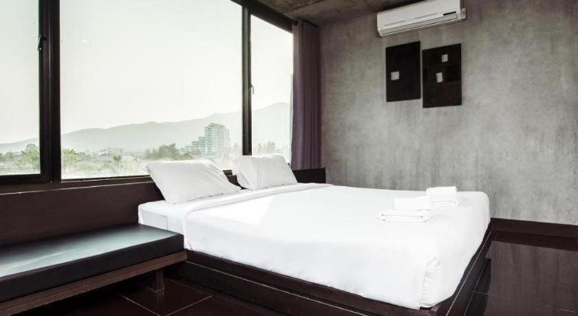 B2 Black Business And Budget Hotel Chiang Mai Exterior photo