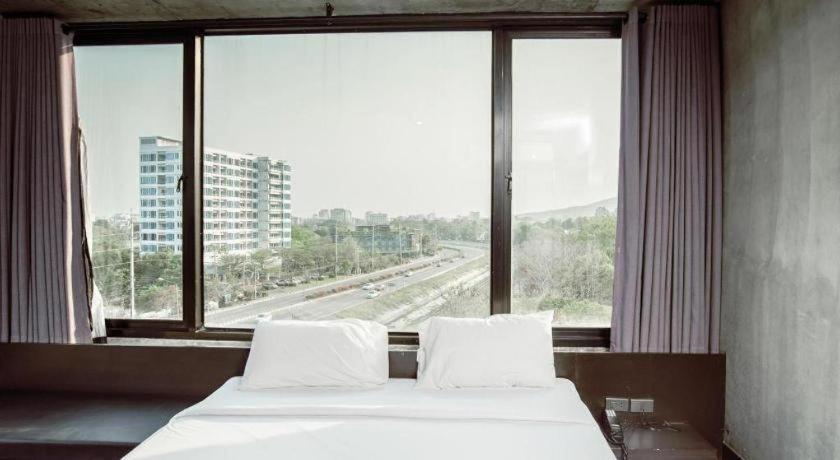 B2 Black Business And Budget Hotel Chiang Mai Exterior photo